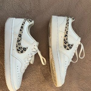 Nike Court Vision Low Size 7!